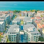 Beautiful Apartment Near The Beach